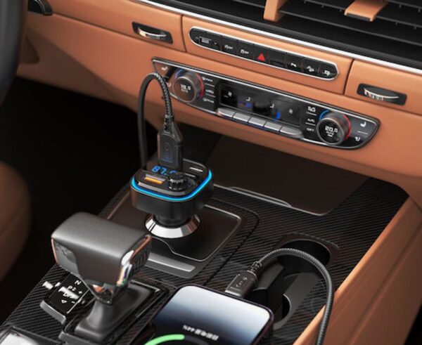 XO-BCC08 FM Transmitter Αυτοκινήτου με Bluetooth, 2X USB-A & 1X USB-C Μαύρο